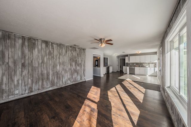 5824 Briarcliff Road, Haltom City, TX 76117