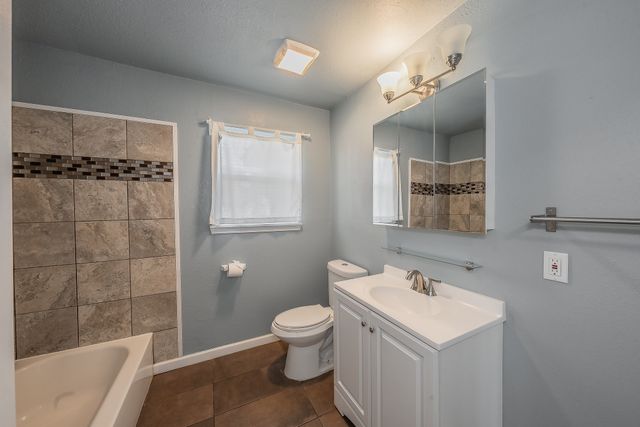 5824 Briarcliff Road, Haltom City, TX 76117