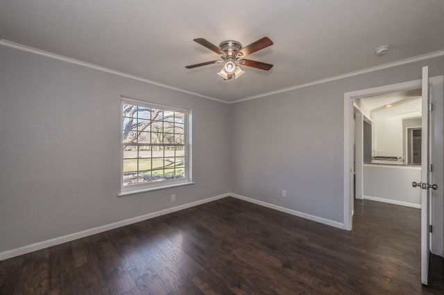 5824 Briarcliff Road, Haltom City, TX 76117