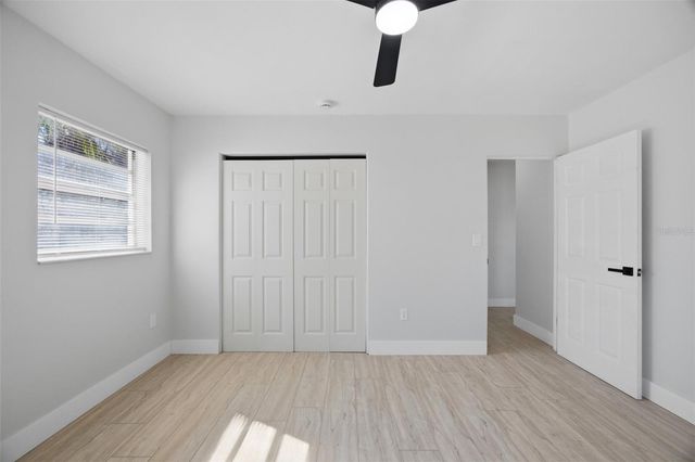 6052 CENTRAL AVENUE, New Port Richey, FL 34653