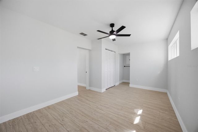 6052 CENTRAL AVENUE, New Port Richey, FL 34653