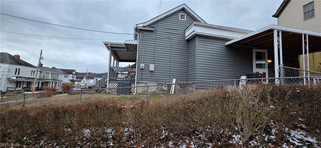 401 CONCORD Street, Martins Ferry, OH 43935