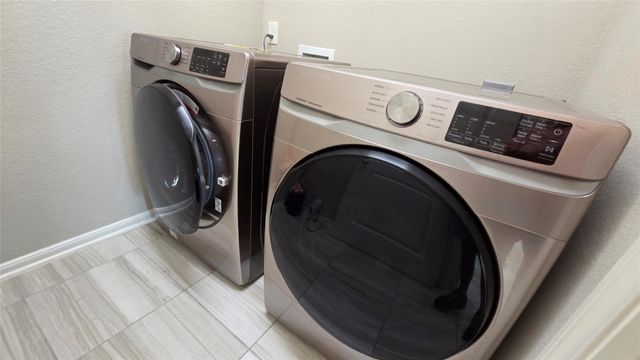 28056 Rocky Heights Drive, Spring, TX 77386