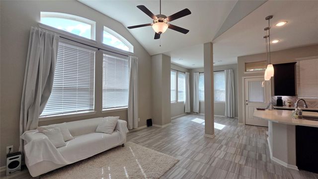 28056 Rocky Heights Drive, Spring, TX 77386