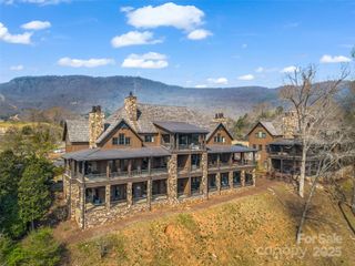 305 Clubhouse Lane B301, Mill Spring, NC 28756