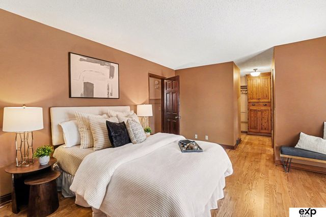 1319 N 131 Circle, Omaha, NE 68154