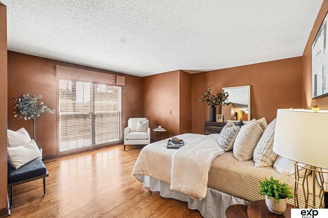 1319 N 131 Circle, Omaha, NE 68154