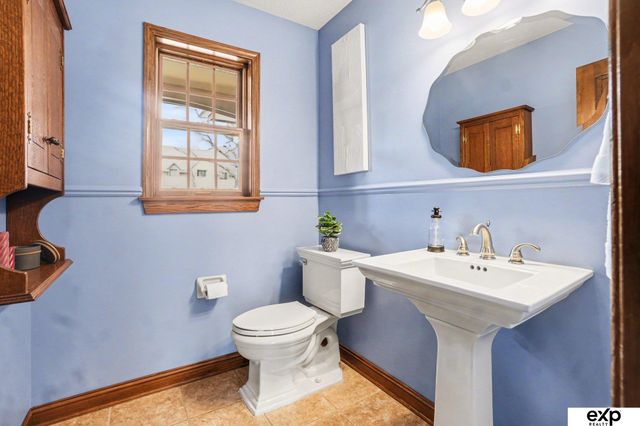 1319 N 131 Circle, Omaha, NE 68154