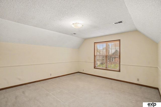 1319 N 131 Circle, Omaha, NE 68154