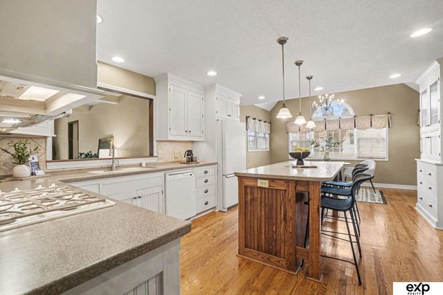 1319 N 131 Circle, Omaha, NE 68154