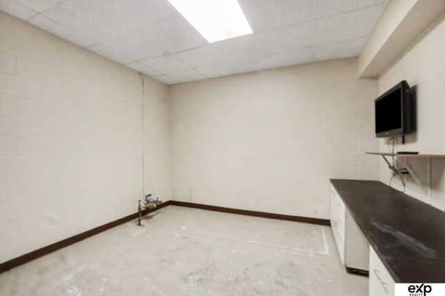 1319 N 131 Circle, Omaha, NE 68154