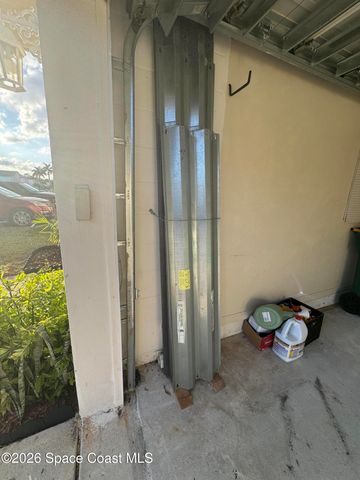 4550 Elena Way, Melbourne, FL 32934