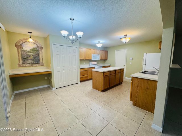 4550 Elena Way, Melbourne, FL 32934