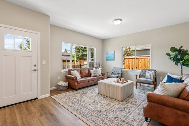 5129 St. Edwards Way, Elk Grove, CA 95758