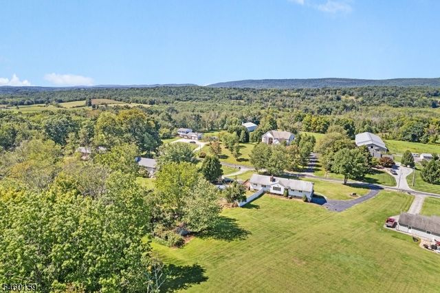 19 Dalrymple Rd, Frankford Twp., NJ 07826
