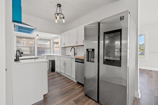 2824 5TH AVENUE N, St Petersburg, FL 33713