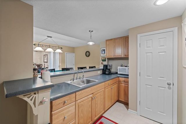 15724 Linden Street, Overland Park, KS 66224