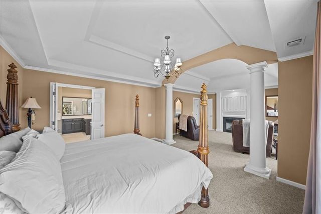 15724 Linden Street, Overland Park, KS 66224