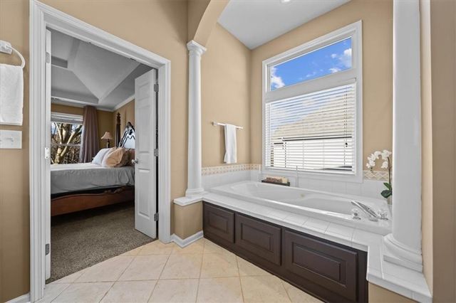 15724 Linden Street, Overland Park, KS 66224