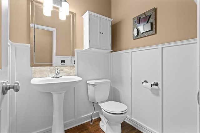 15724 Linden Street, Overland Park, KS 66224