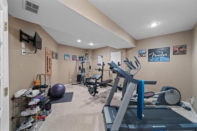 15724 Linden Street, Overland Park, KS 66224