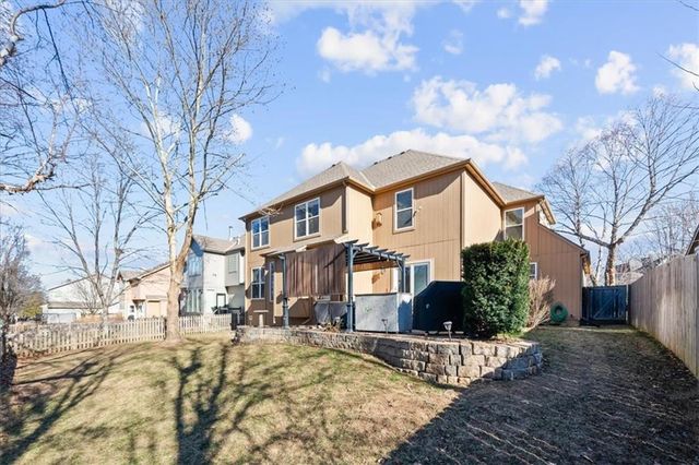 15724 Linden Street, Overland Park, KS 66224