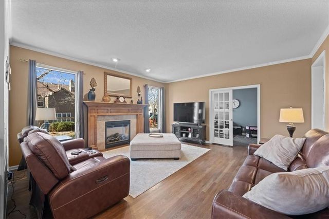 15724 Linden Street, Overland Park, KS 66224