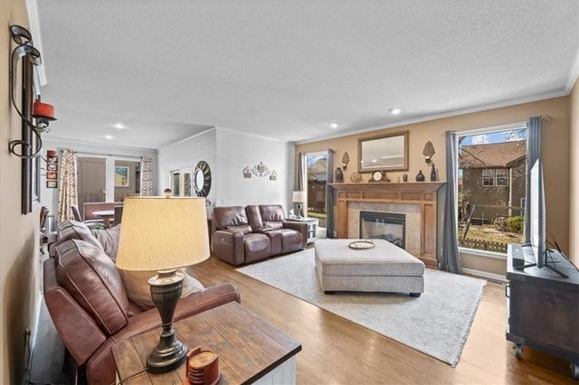 15724 Linden Street, Overland Park, KS 66224