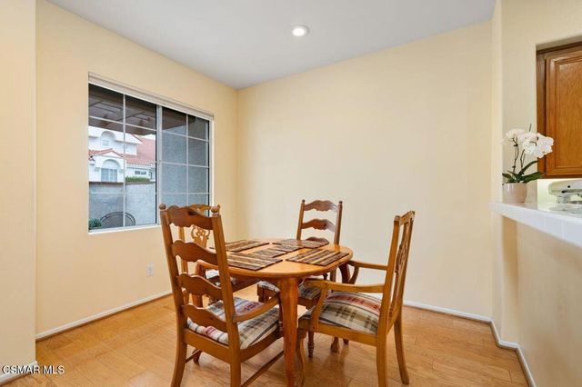 854 Calle Los Gatos, Camarillo, CA 93010