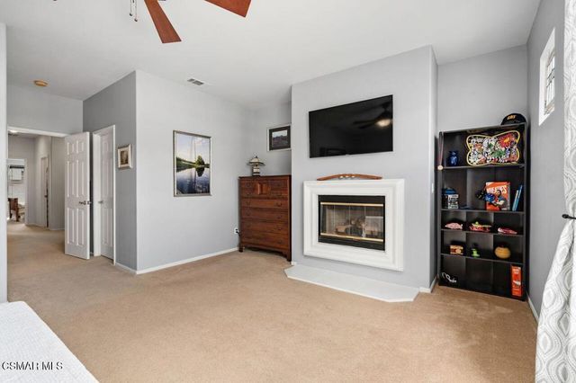 854 Calle Los Gatos, Camarillo, CA 93010