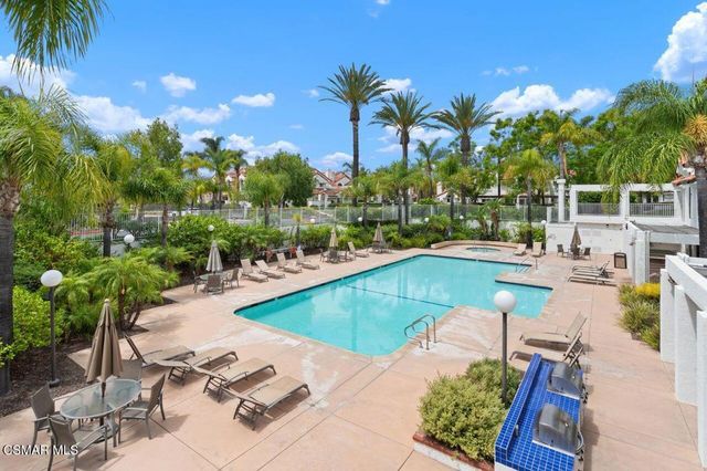 854 Calle Los Gatos, Camarillo, CA 93010