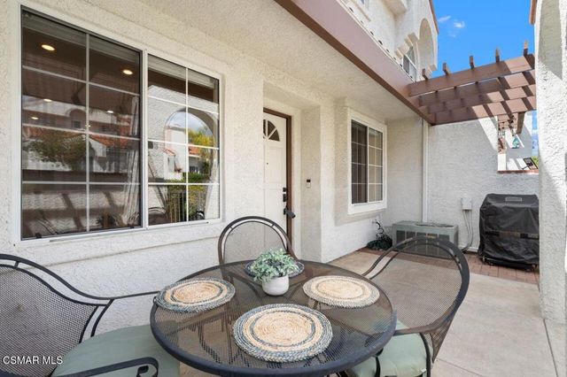 854 Calle Los Gatos, Camarillo, CA 93010