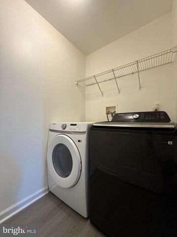 2085 JUNIPER DR, Coplay, PA 18037