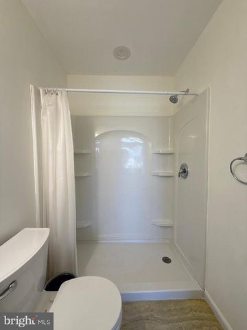 2085 JUNIPER DR, Coplay, PA 18037