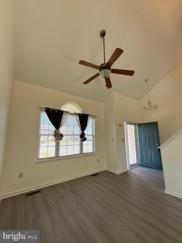 2085 JUNIPER DR, Coplay, PA 18037