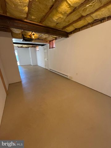 2085 JUNIPER DR, Coplay, PA 18037