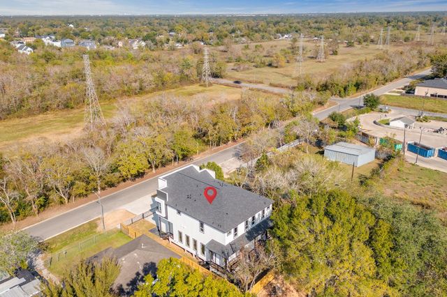 5002 Sunbeam Street, Houston, TX 77033