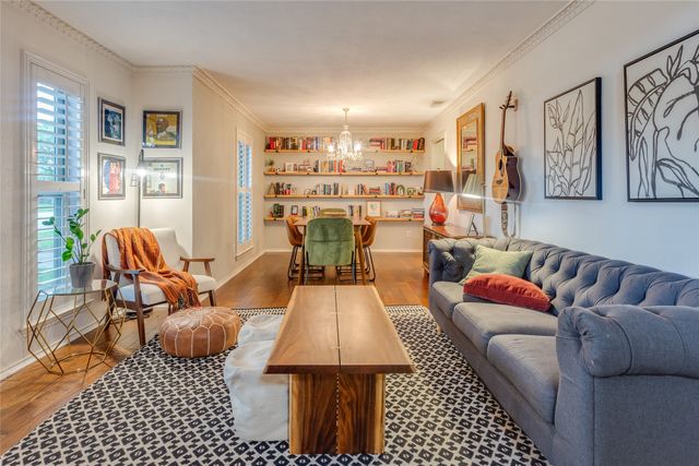 7002 Lake Mead Boulevard, Arlington, TX 76016
