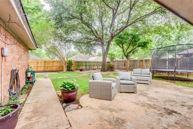 7002 Lake Mead Boulevard, Arlington, TX 76016
