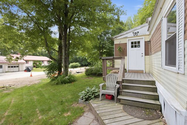 1 Hoover Circle, Loudon, NH 03307