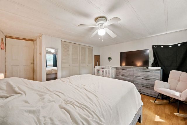 1 Hoover Circle, Loudon, NH 03307