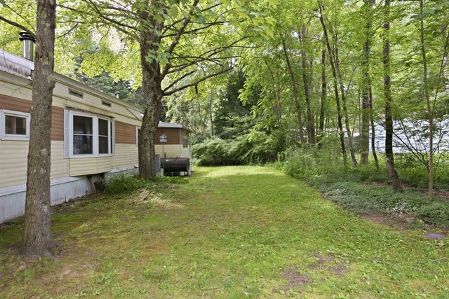 1 Hoover Circle, Loudon, NH 03307