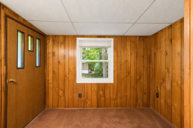 1 Hoover Circle, Loudon, NH 03307