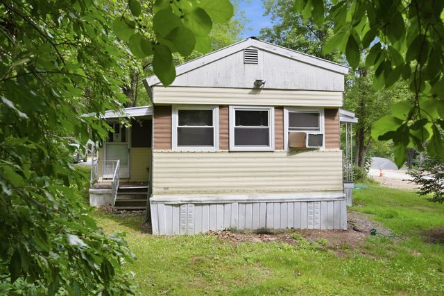 1 Hoover Circle, Loudon, NH 03307