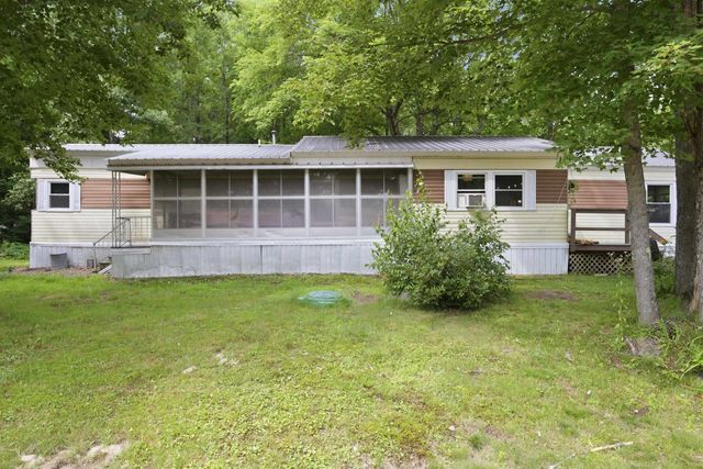1 Hoover Circle, Loudon, NH 03307