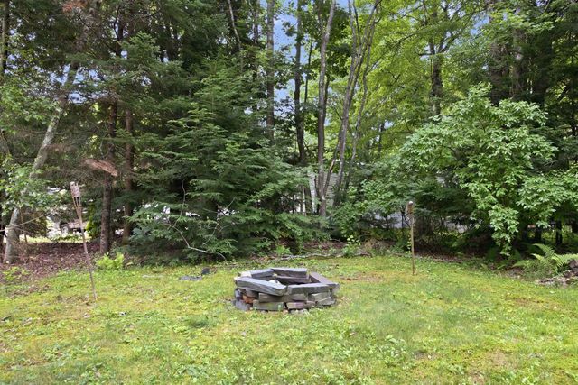 1 Hoover Circle, Loudon, NH 03307