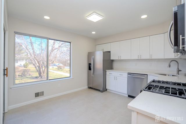 86 Joann Court, South Brunswick, NJ 08852