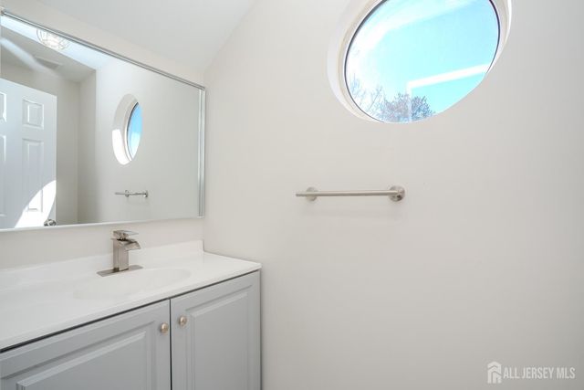 86 Joann Court, South Brunswick, NJ 08852