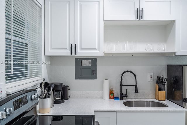 975 SW 10th St 4, Miami, FL 33130
