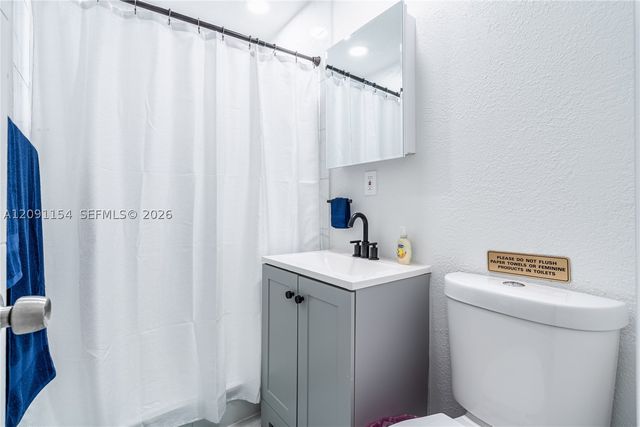 975 SW 10th St 4, Miami, FL 33130